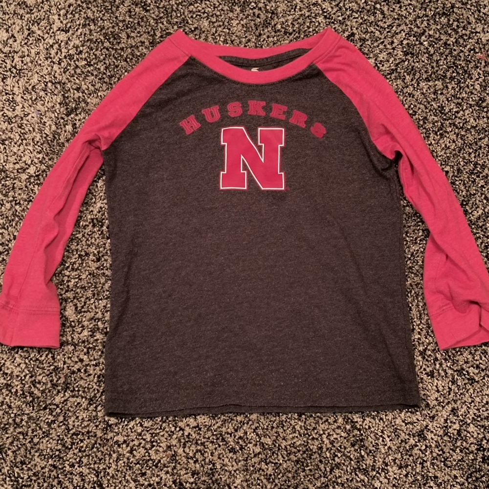 Kids Raglan Huskers Shirt - Red and Gray